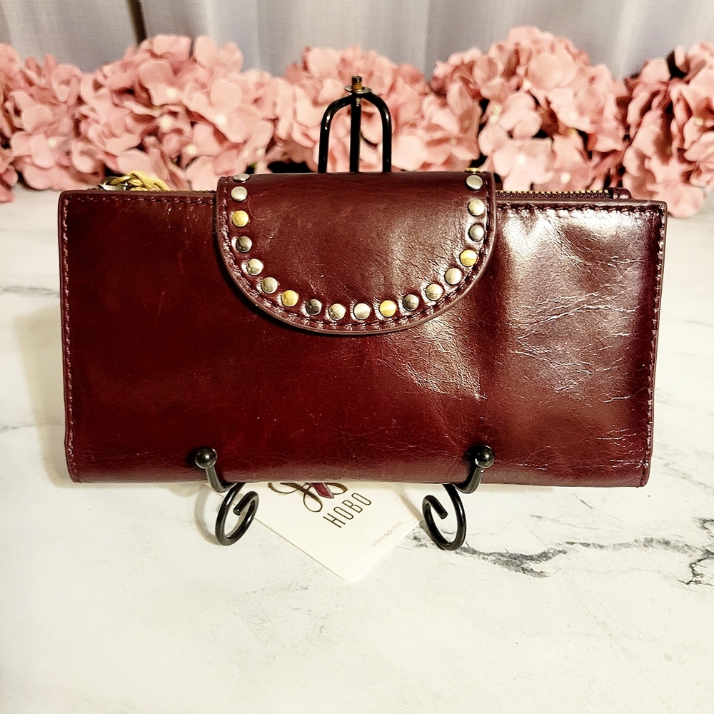 NWT HOBO Shiny Deep Plum & Metal Accts Bi-fold Leather Wallet w/Zipper Pouch